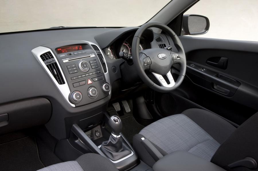  Kia cee&rsquo;d 2009 года  (фото 66 из 98)